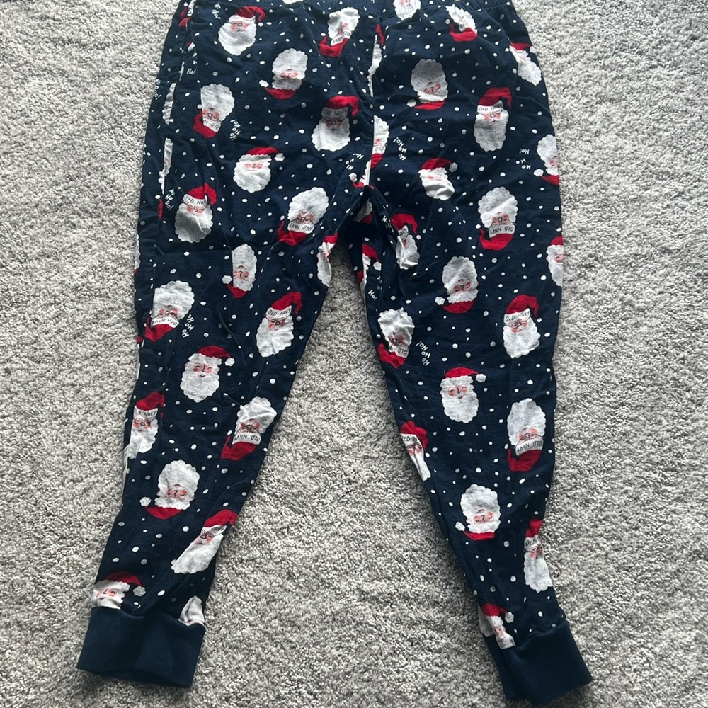 Old Navy - Santa Print Pajama Bottoms - Navy and Red (size large)